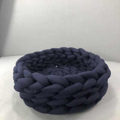 Frenchie World Shop dark blue / 50 Winter Yarn Dog Bed